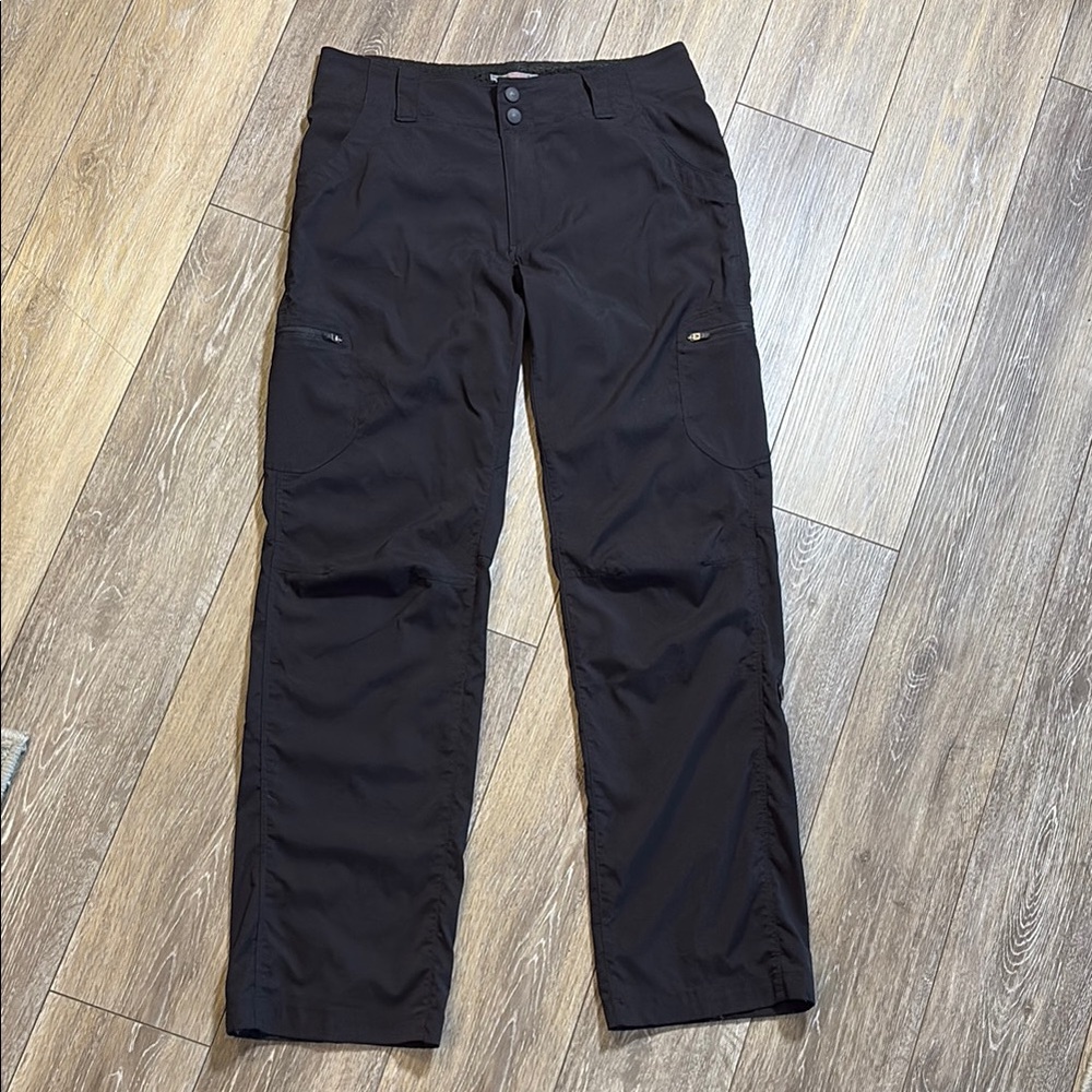 L.L. Bean Black Wide Leg Cargo Pants for Outdoor Versatility